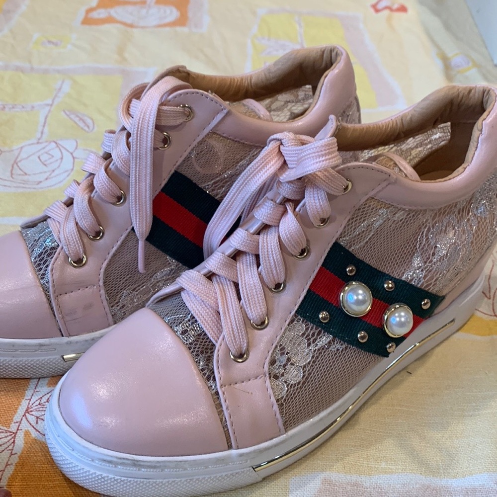 Gucci Laced Wedge Sneakers Size 37
